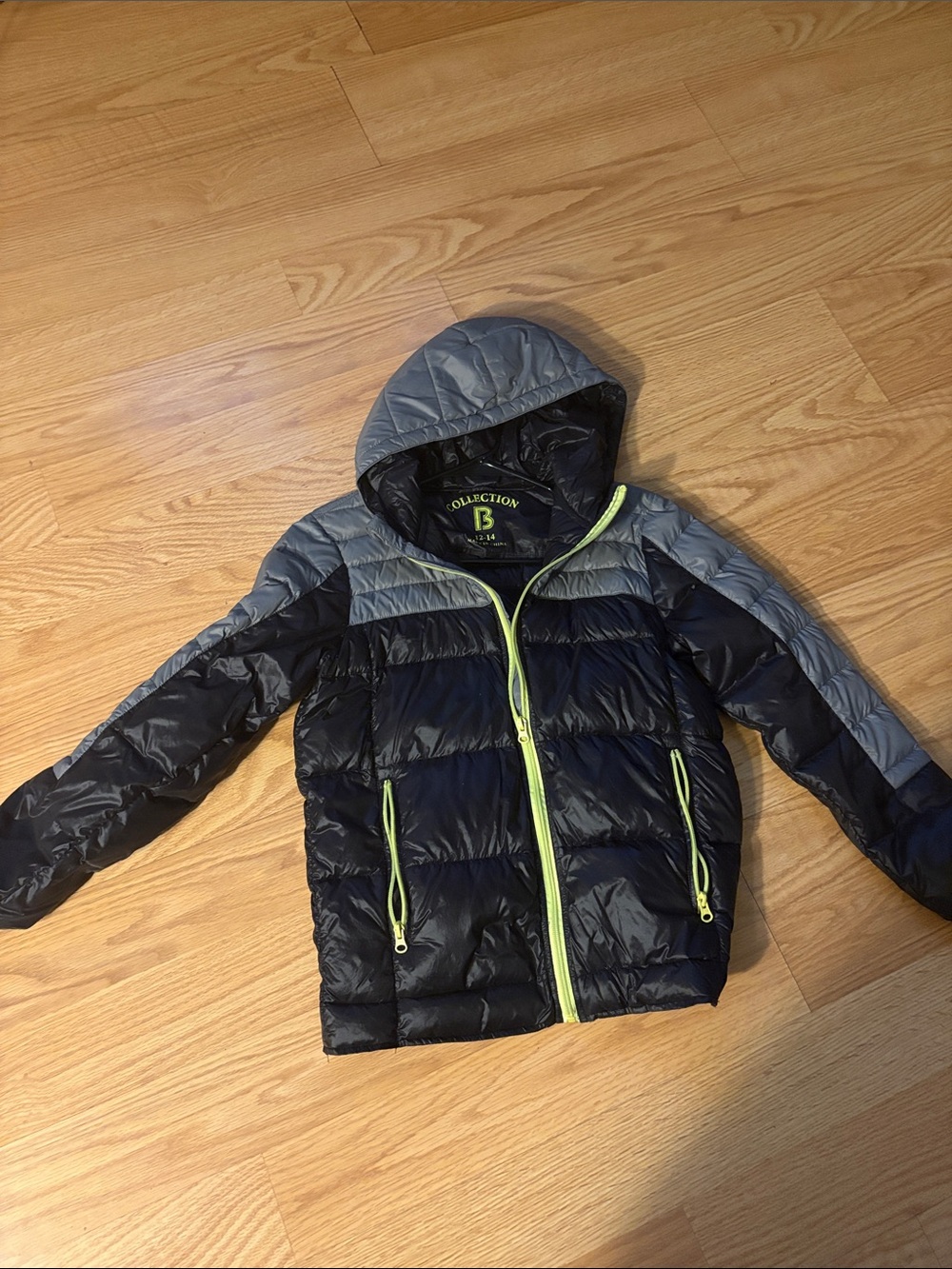 Collection B Black & Gray Hooded Puffer Jacket with Lime Trim Size 12-14 Boys